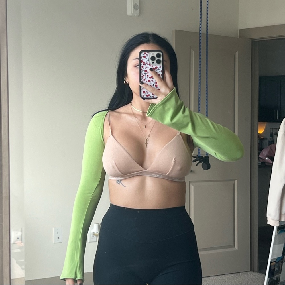 Green bolero shrug